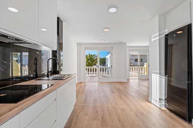 3 quarto Moradia para venda em Benimar, Benijófar com piscina - 269 000 € (Ref: 9655657)