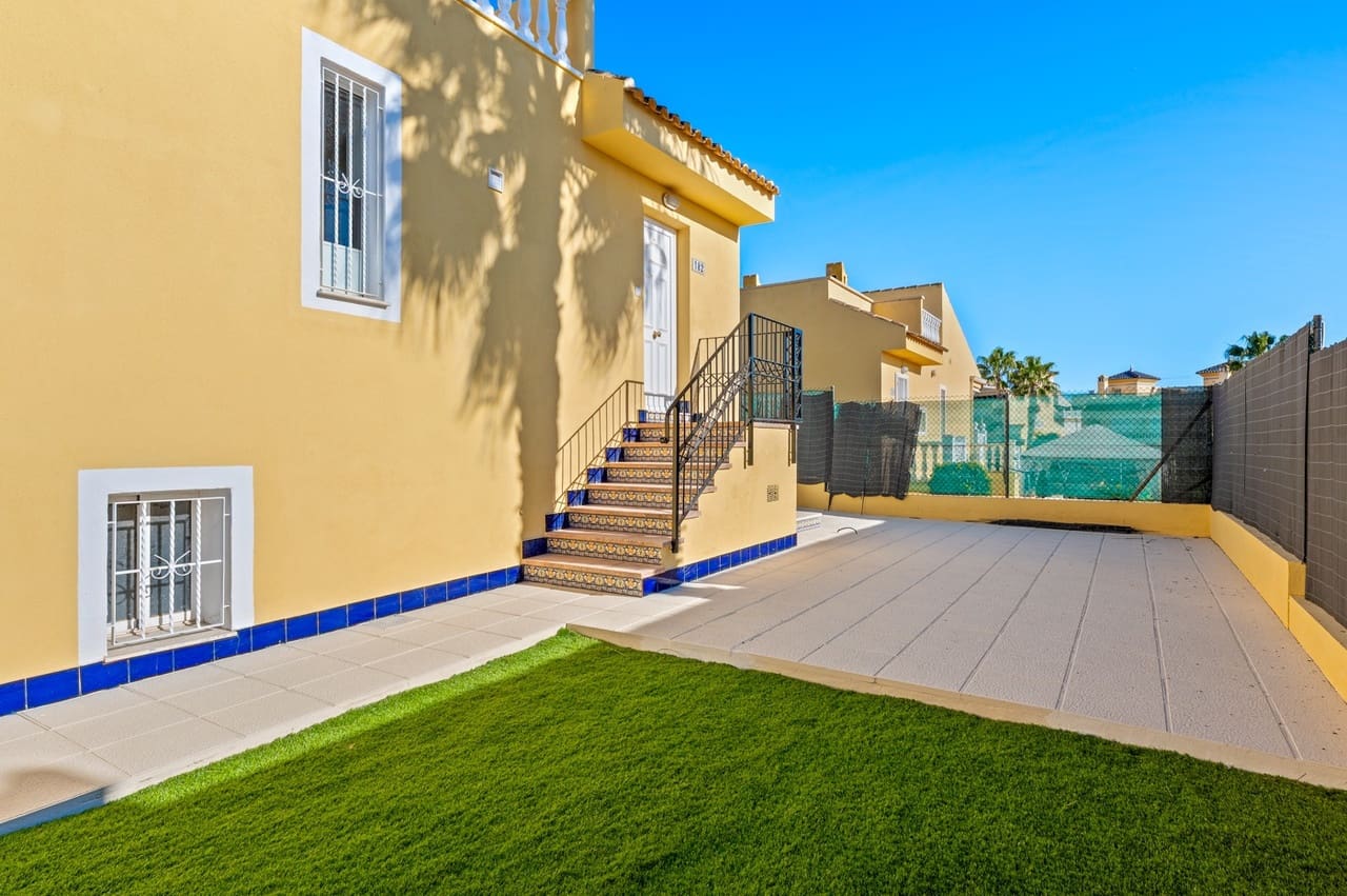 3 quarto Moradia para venda em Benimar com piscina - 269 000 € (Ref: 9655657)