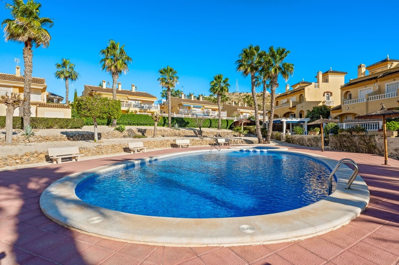 3 quarto Moradia para venda em Benimar com piscina - 269 000 € (Ref: 9655657)