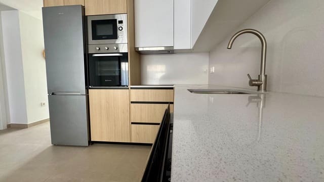 2 bedroom Bungalow for sale in San Pedro del Pinatar ciudad, San Pedro del Pinatar - € 258,900 (Ref: 9658303)