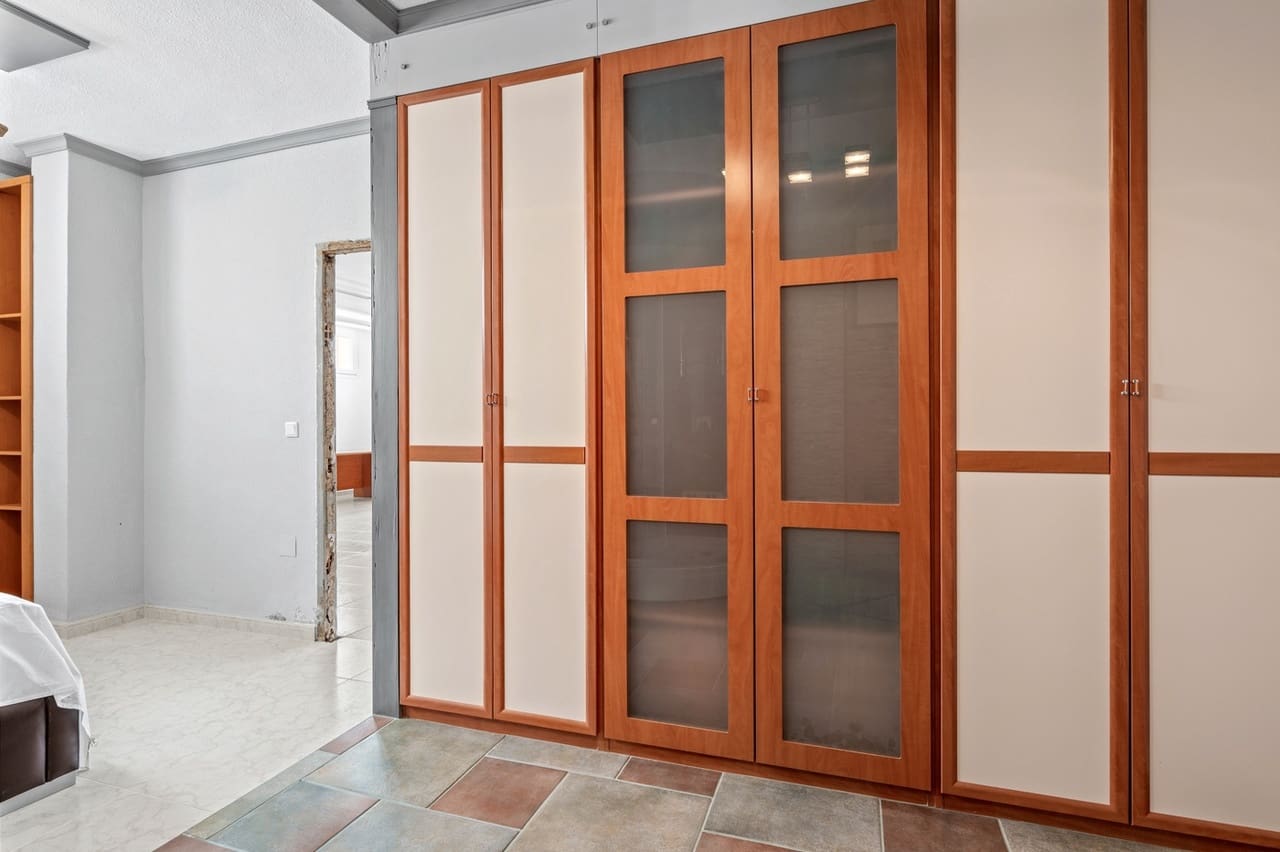 4 sypialnia Willa na sprzedaż w Ciudad Quesada z basenem garażem - 750 000 € (Ref: 9658314)