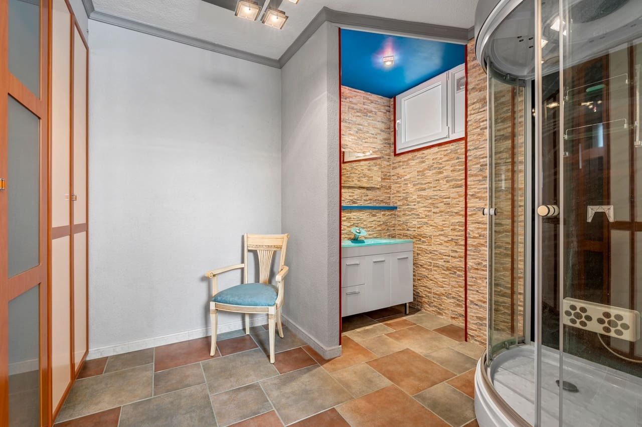 4 sypialnia Willa na sprzedaż w Ciudad Quesada z basenem garażem - 750 000 € (Ref: 9658314)