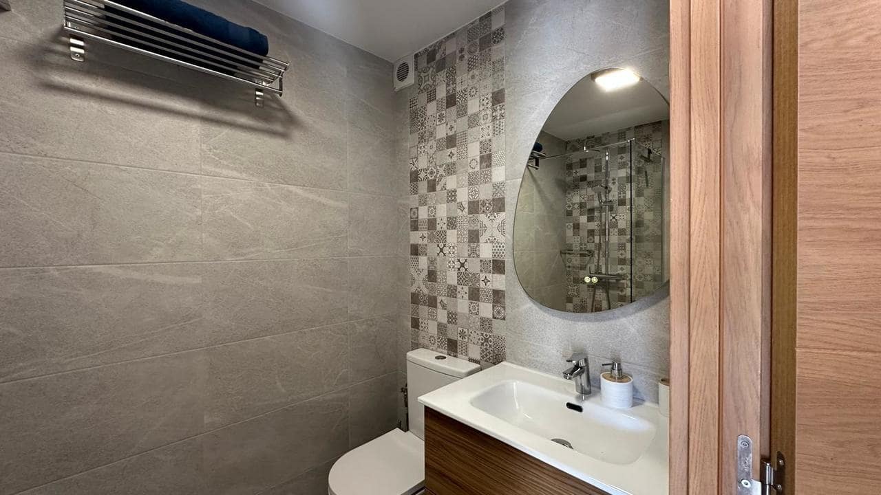 Bungalow de 2 habitaciones en Torrevieja en venta - 189.900 € (Ref: 9663384)