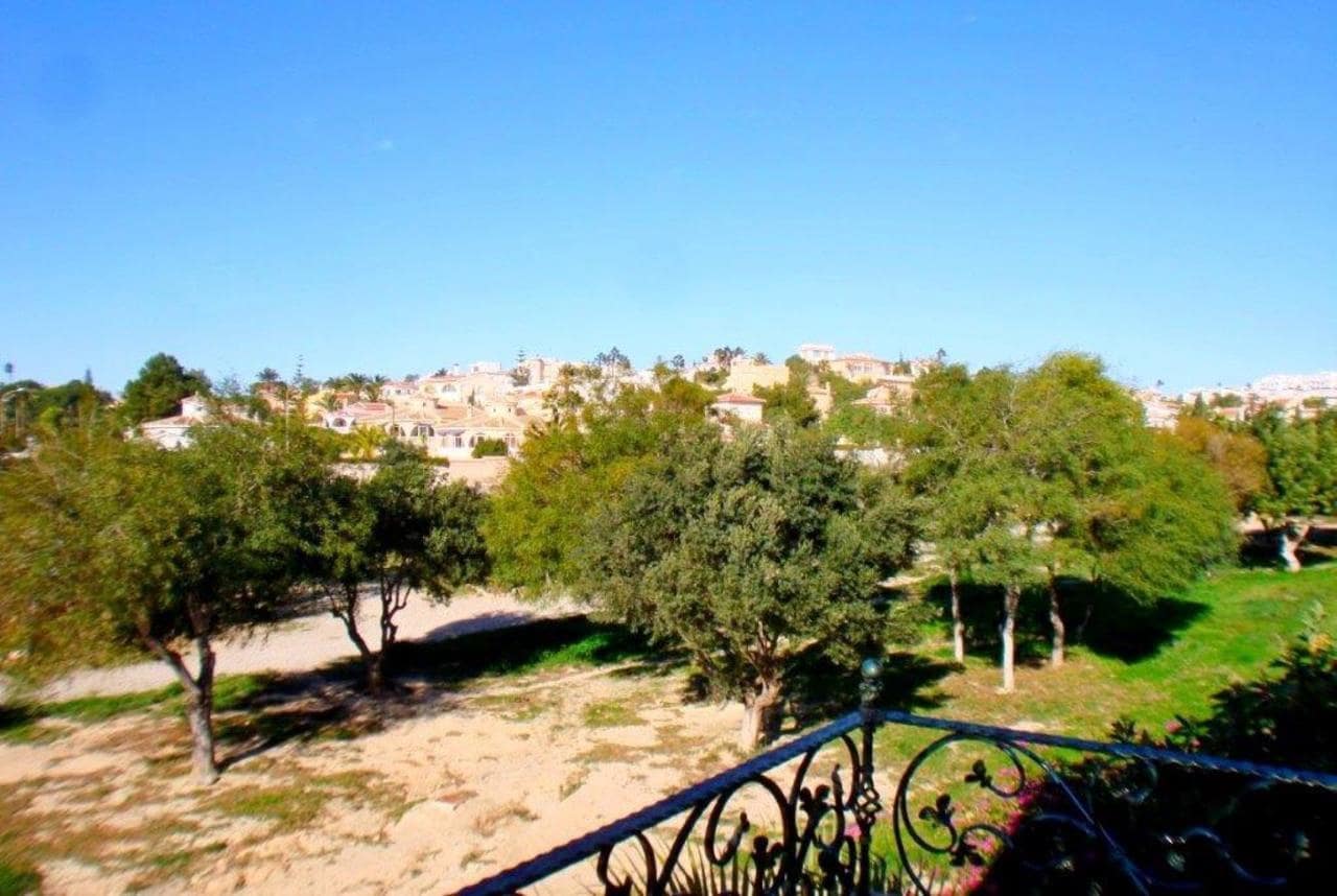 4 slaapkamer Villa te koop in Ciudad Quesada - € 630.000 (Ref: 9669916)