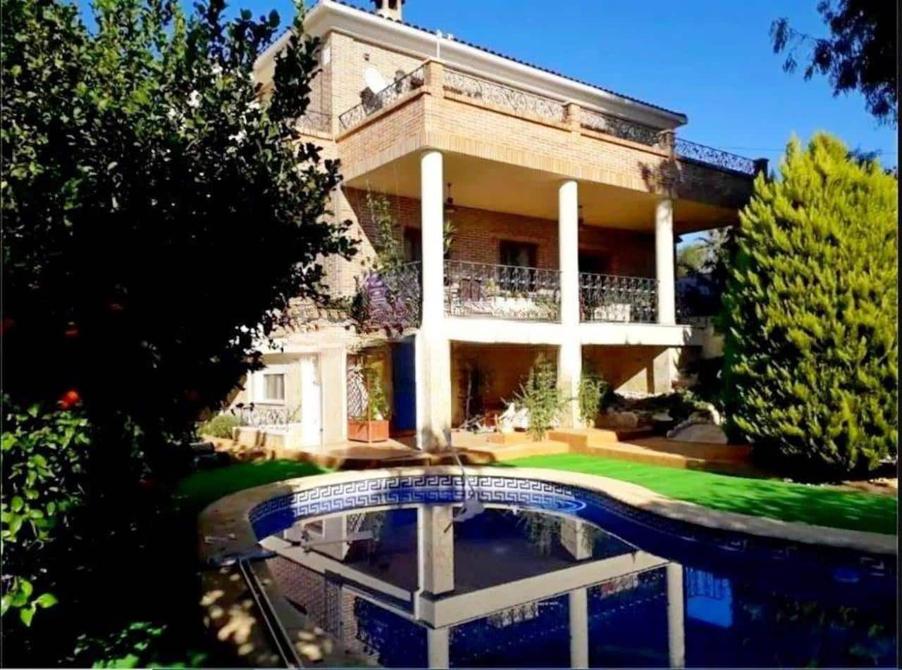 4 slaapkamer Villa te koop in Ciudad Quesada - € 630.000 (Ref: 9669916)