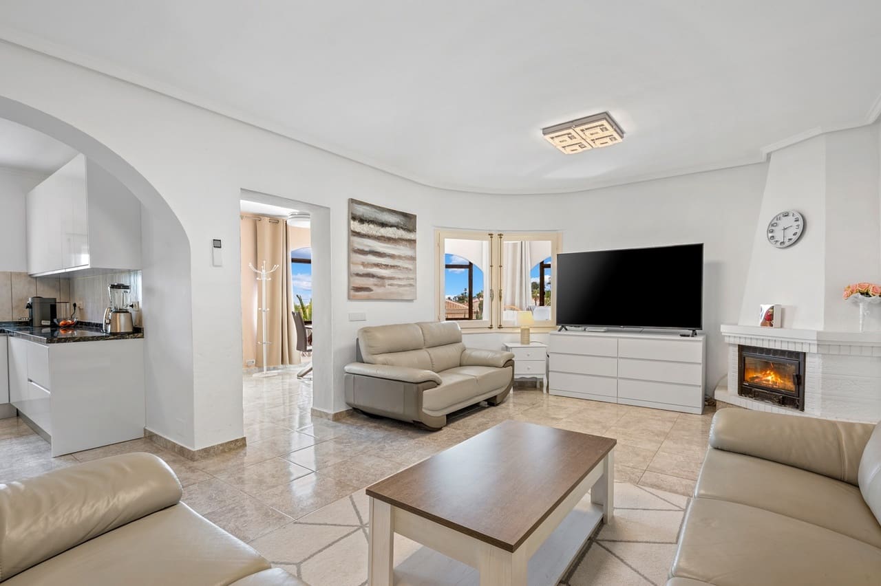 5 Zimmer Villa zu verkaufen in Ciudad Quesada mit Pool - 639.000 € (Ref: 9669921)