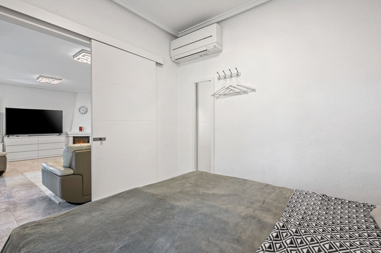 5 Zimmer Villa zu verkaufen in Ciudad Quesada mit Pool - 639.000 € (Ref: 9669921)