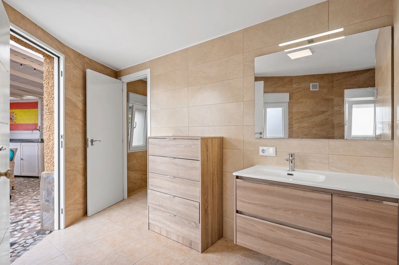 5 Zimmer Villa zu verkaufen in Ciudad Quesada mit Pool - 639.000 € (Ref: 9669921)