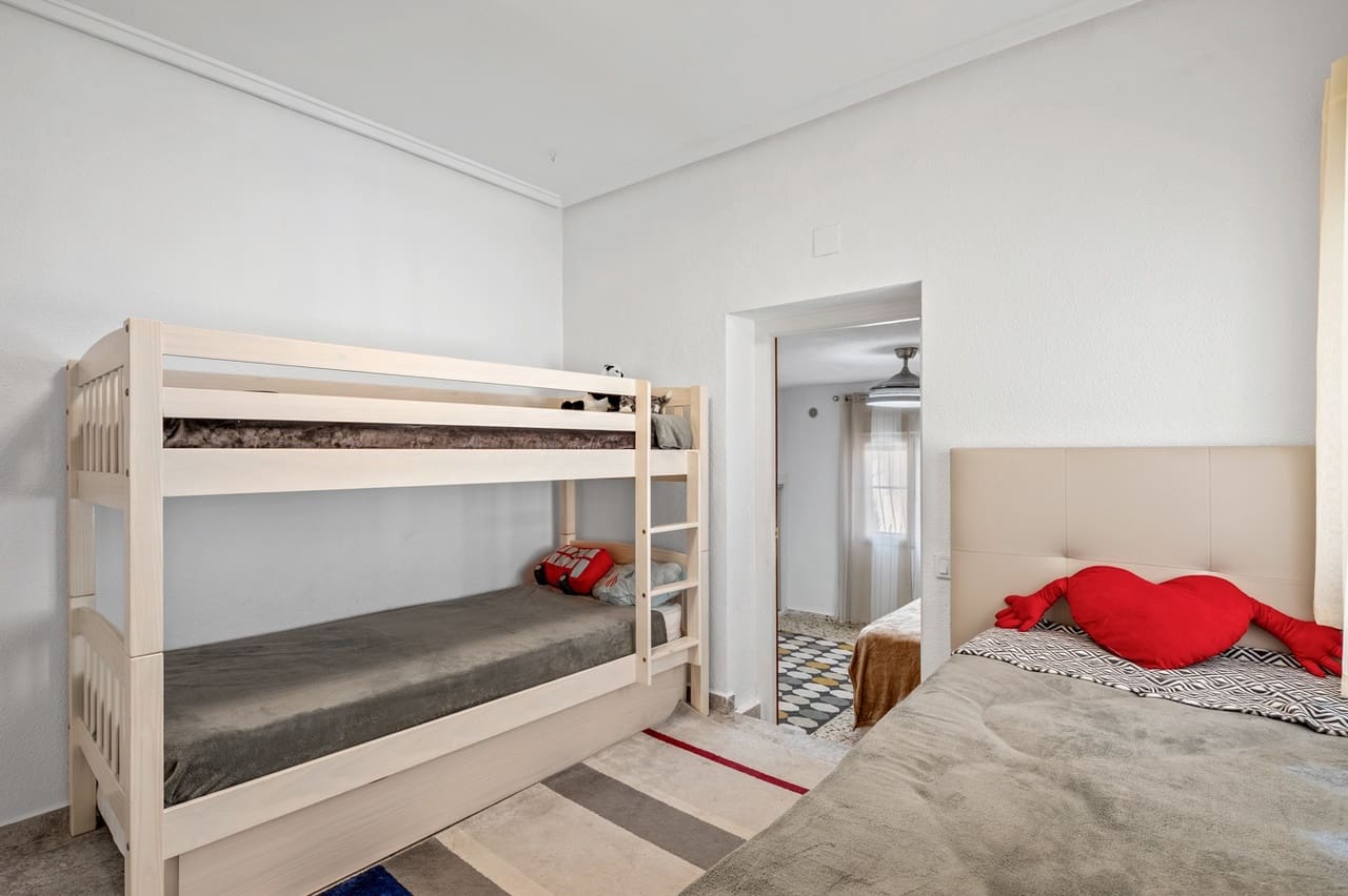 5 Zimmer Villa zu verkaufen in Ciudad Quesada mit Pool - 639.000 € (Ref: 9669921)