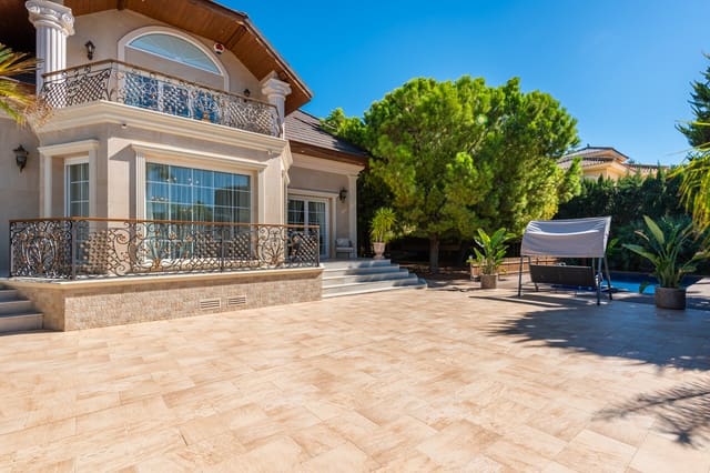 5 chambre Villa/Maison à vendre à Ciudad Quesada, Rojales avec piscine - 998 000 € (Ref: 9673785)