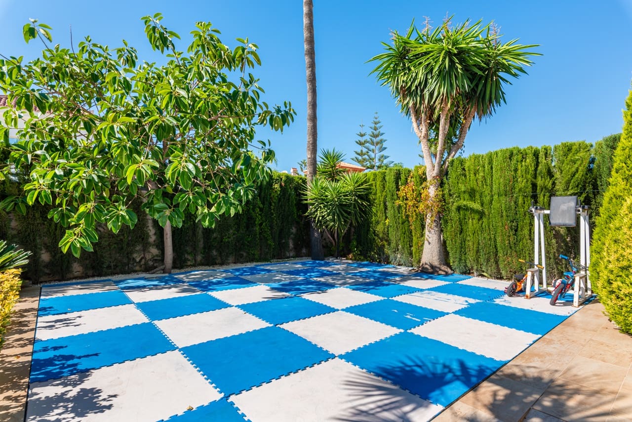 5 chambre Villa/Maison à vendre à Ciudad Quesada avec piscine - 998 000 € (Ref: 9673785)