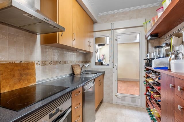 3 soverom Villa til salgs i Dehesa de Campoamor, Orihuela med svømmebasseng - € 345 000 (Ref: 9673786)