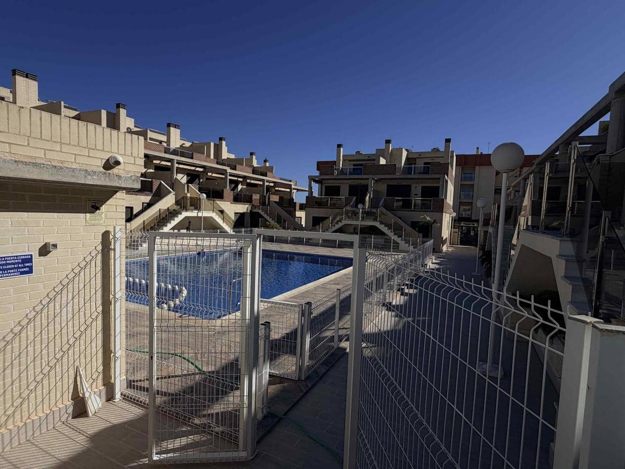 3 bedroom Townhouse for sale in Cabo Roig - € 299,000 (Ref: 9673792)