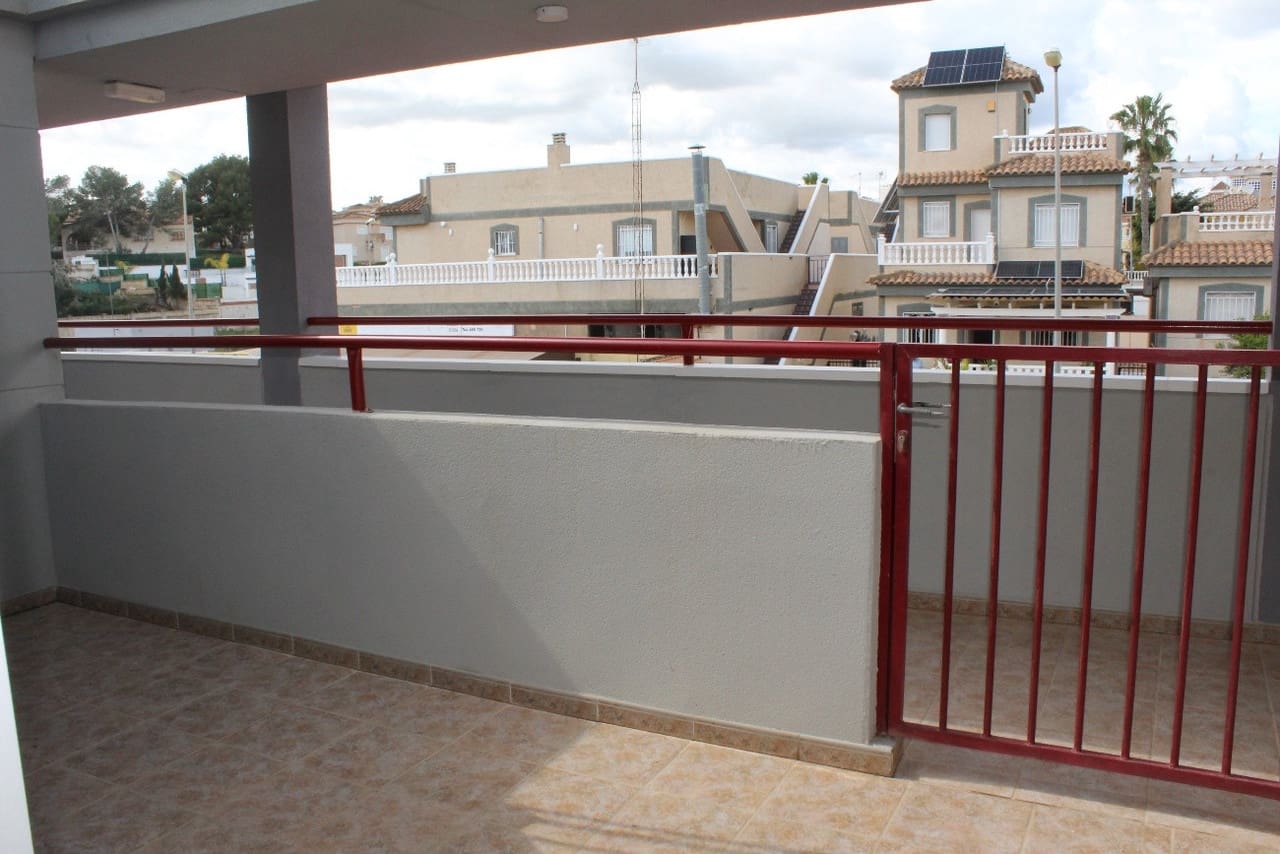 2 soverom Penthouse til salgs i Villamartin - € 148 000 (Ref: 9673796)