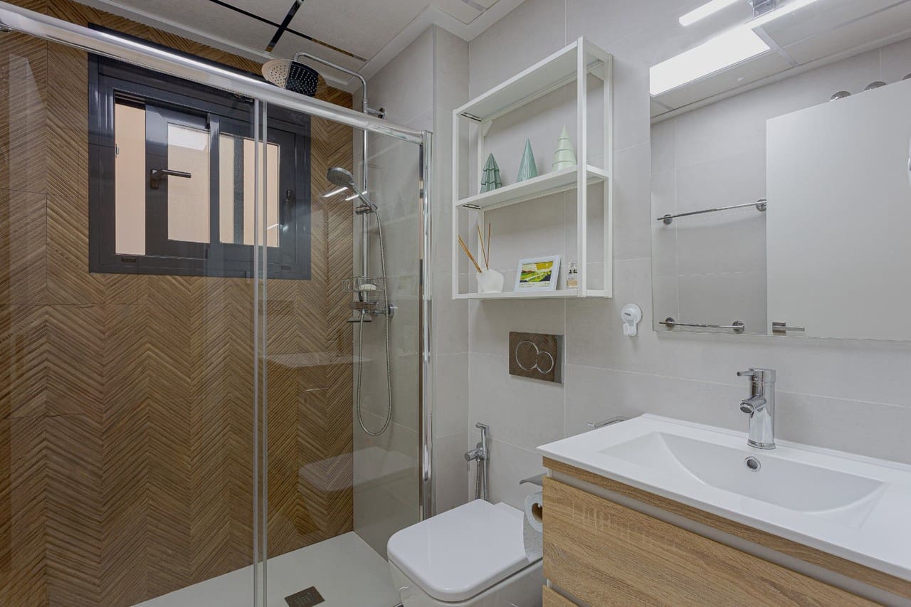 1 quarto Apartamento para venda em Torrevieja - 175 000 € (Ref: 9673798)