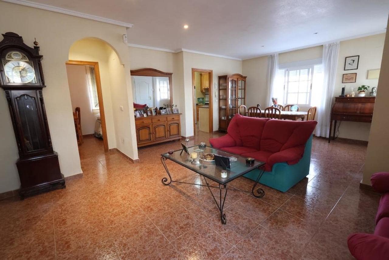 3 Zimmer Villa zu verkaufen in Torrevieja - 330.000 € (Ref: 9673800)