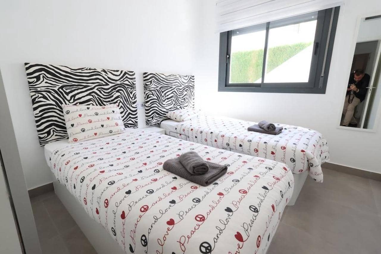 2 camera da letto Bungalow in vendita in Pilar de la Horadada - 212.000 € (Rif: 9679459)