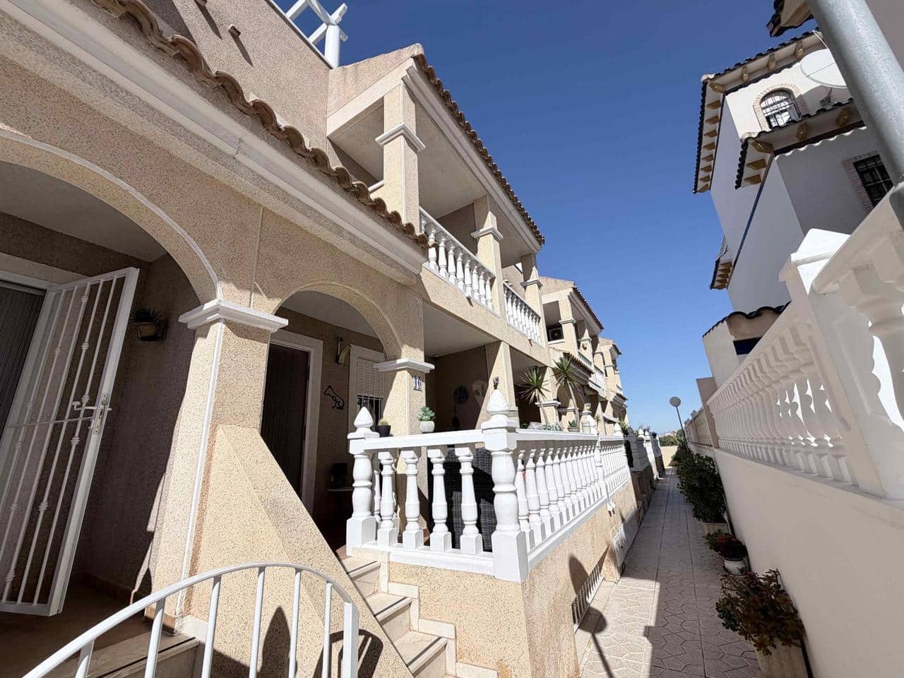 3 soveværelse Byhus til salg i Orihuela Costa - € 205.000 (Ref: 9679460)
