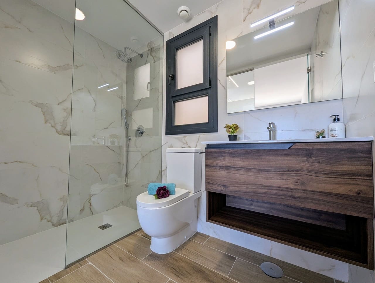 2 chambre Penthouse à vendre à Villamartin avec piscine garage - 310 000 € (Ref: 9683369)