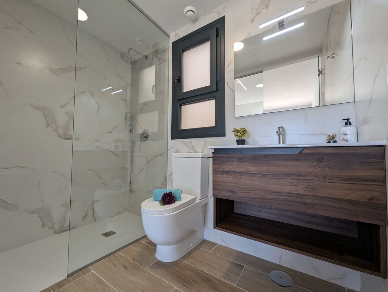 2 chambre Penthouse à vendre à Villamartin avec piscine garage - 310 000 € (Ref: 9683369)