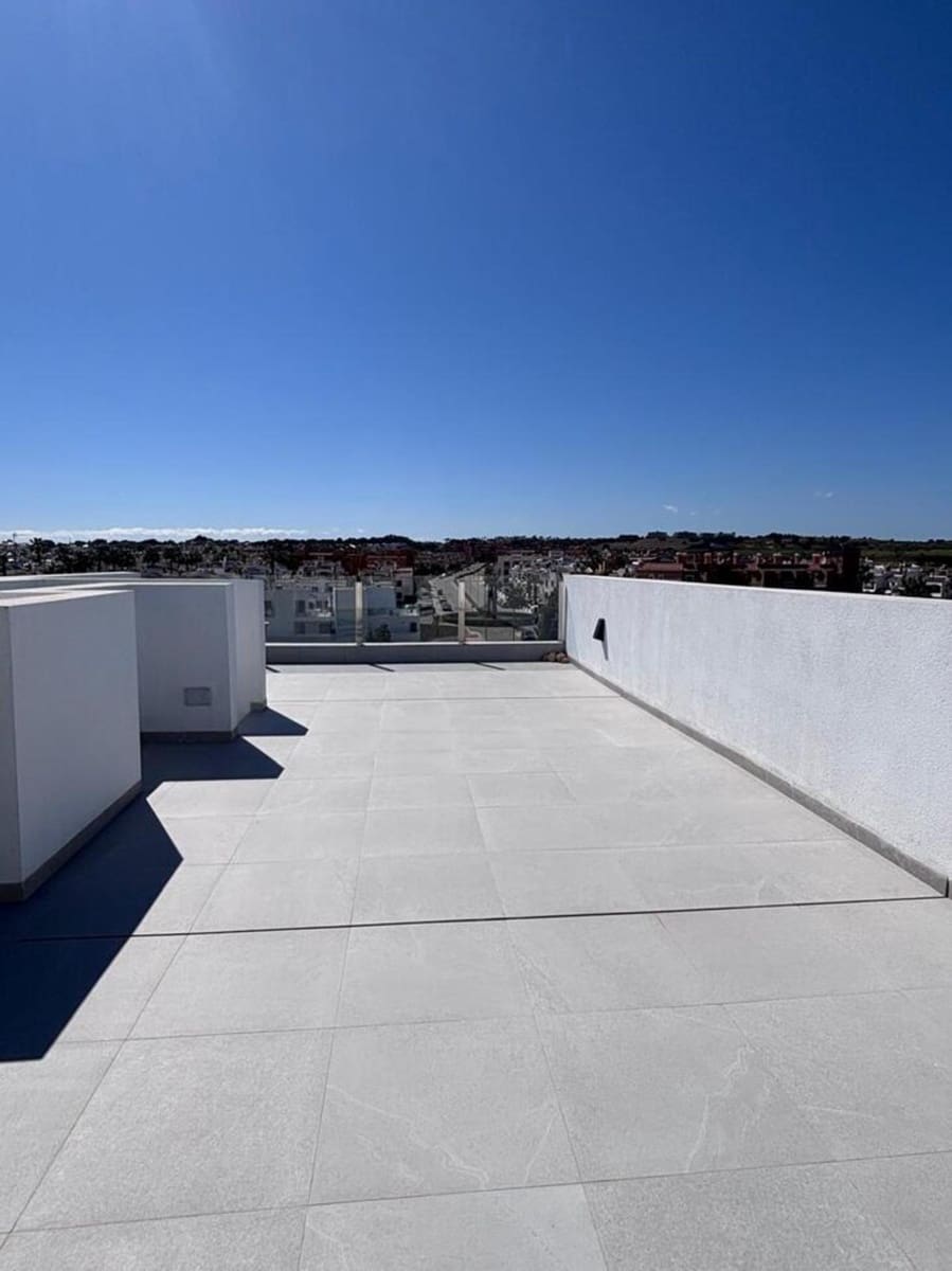 5 slaapkamer Villa te koop in Villamartin - € 595.000 (Ref: 9690003)