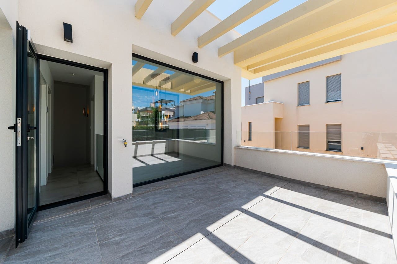 3 soverom Villa til salgs i Los Montesinos med svømmebasseng garasje - € 420 000 (Ref: 9690012)