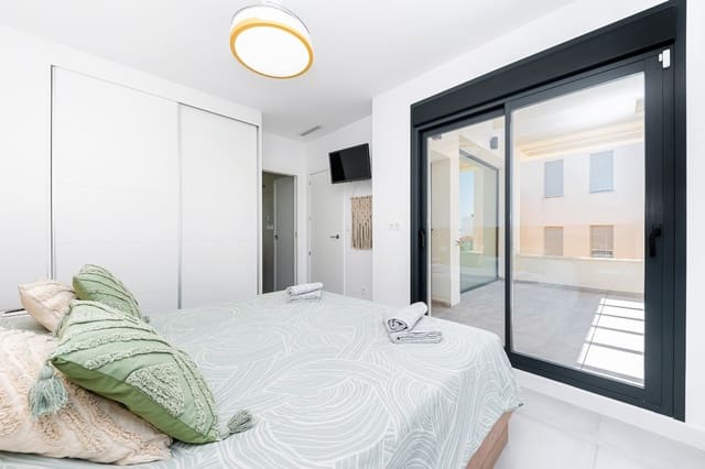3 soverom Villa til salgs i Los Montesinos med svømmebasseng garasje - € 420 000 (Ref: 9690012)