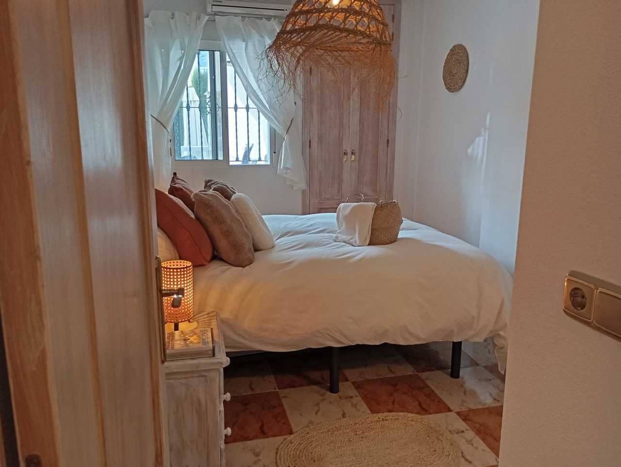 2 bedroom Apartment for sale in Villamartin with pool - € 149,995 (Ref: 9694673)