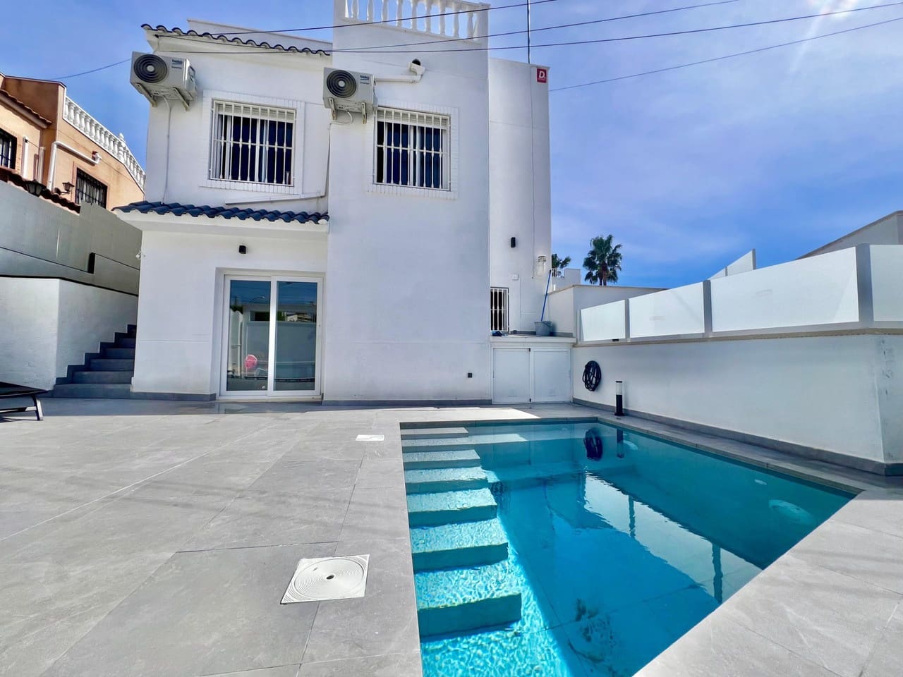 5 quarto Moradia para venda em San Miguel de Salinas com piscina - 499 000 € (Ref: 9700410)