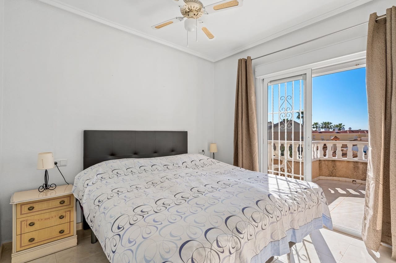 2 quarto Casa em Banda para venda em Ciudad Quesada com piscina - 165 000 € (Ref: 9700415)