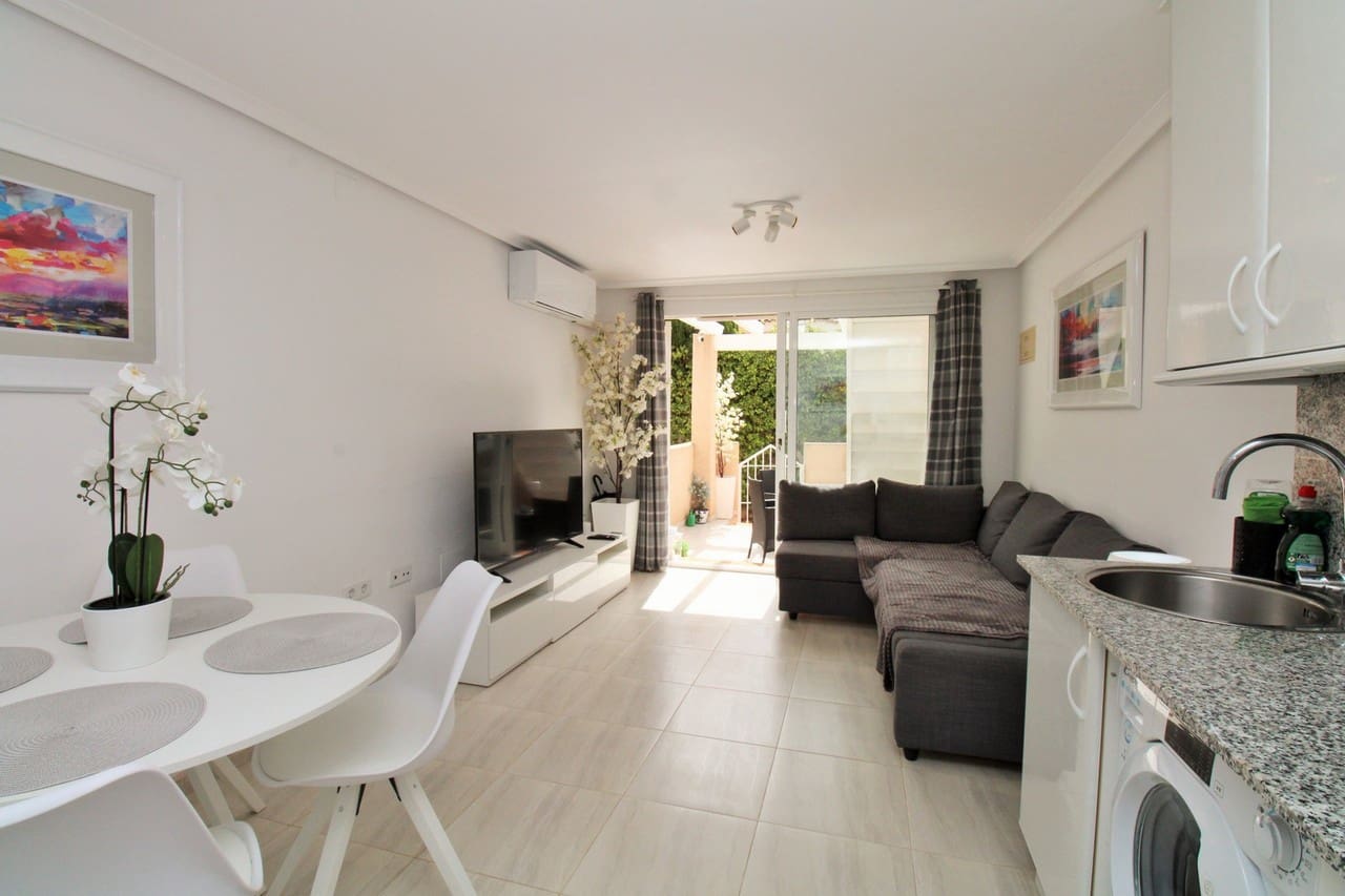 1 quarto Bungalow para venda em Villamartin - 129 950 € (Ref: 9700417)