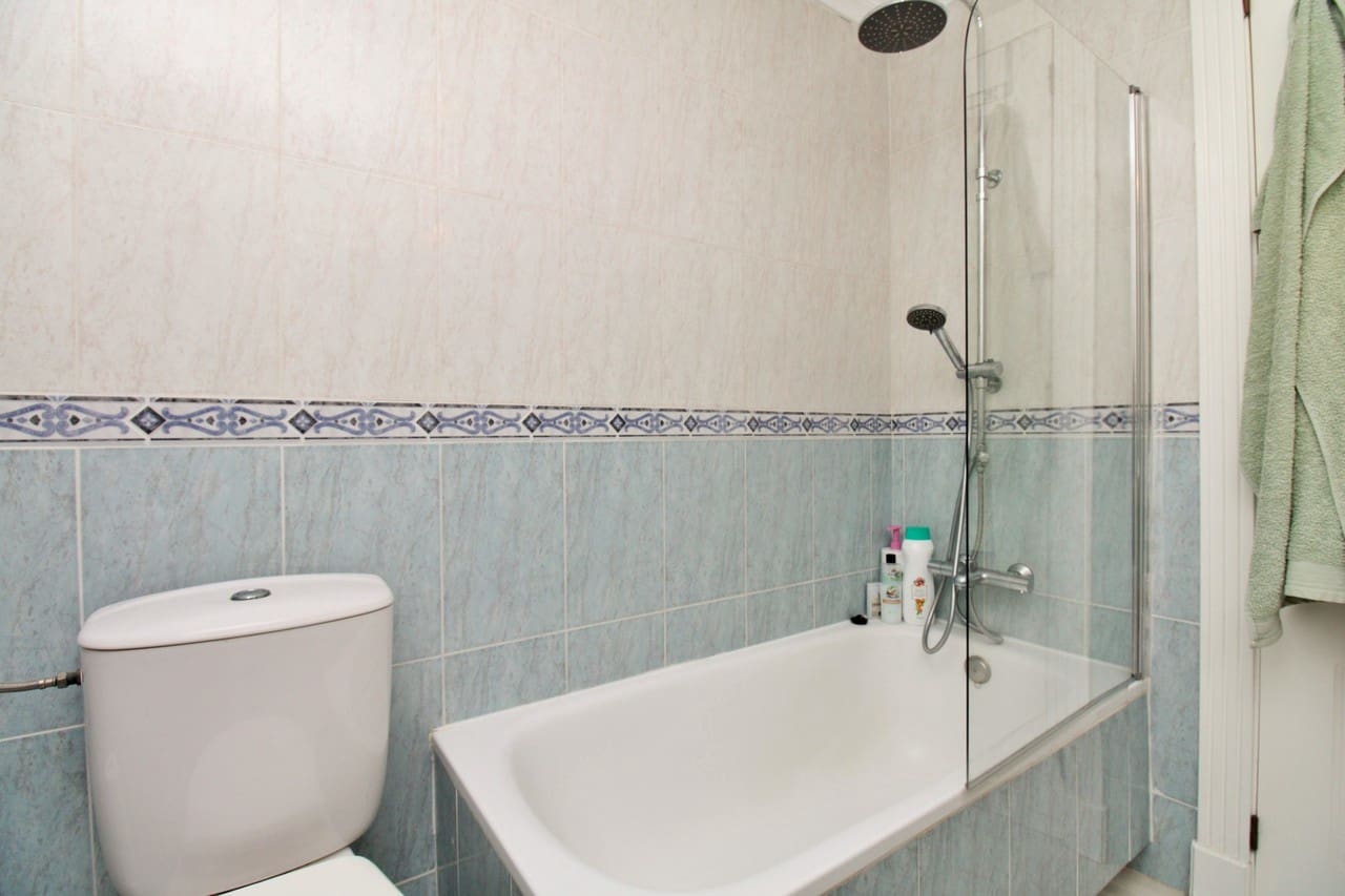 1 quarto Bungalow para venda em Villamartin - 129 950 € (Ref: 9700417)