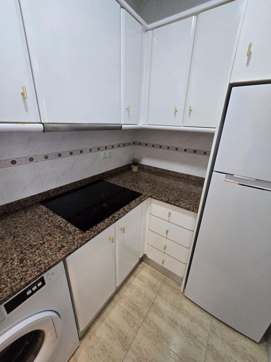 1 chambre Appartement à vendre à Torrevieja - 183 000 € (Ref: 9704529)