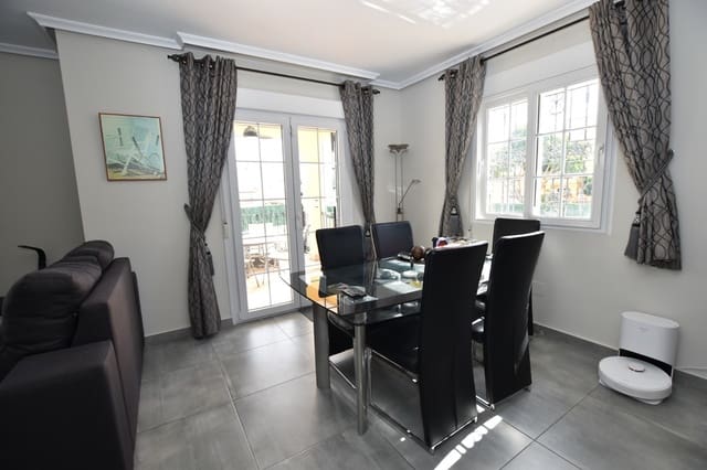 3 slaapkamer Villa te koop in Dehesa de Campoamor, Orihuela met zwembad garage - € 424.000 (Ref: 9714485)