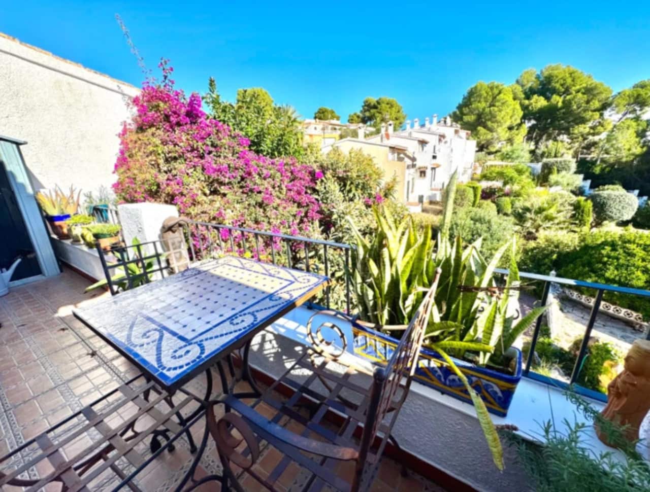 3 sovrum Hus till salu i Moraira med pool garage - 335 000 € (Ref: 9719463)