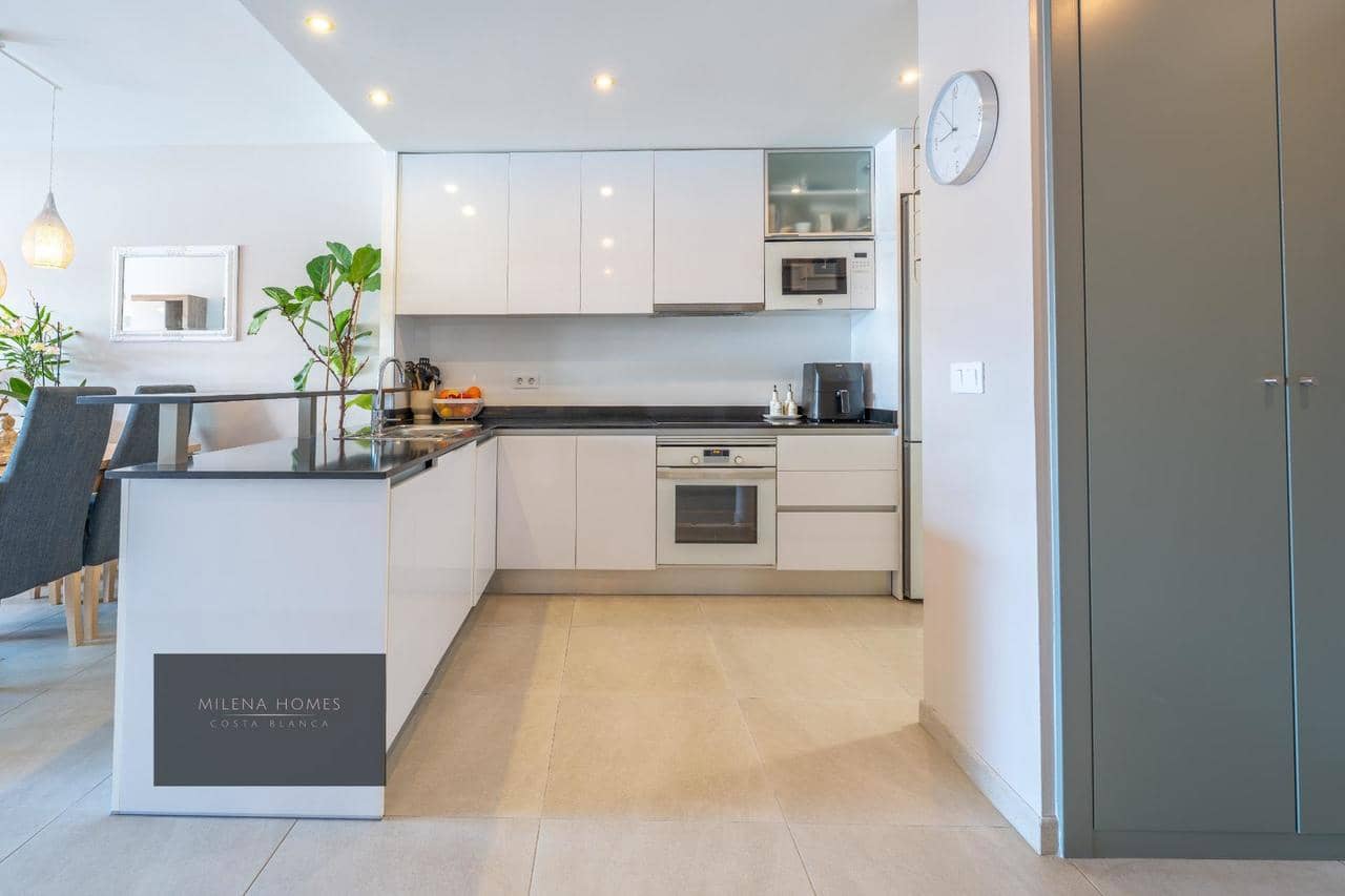 3 sovrum Lägenhet till salu i Orihuela Costa med pool - 515 000 € (Ref: 9719466)