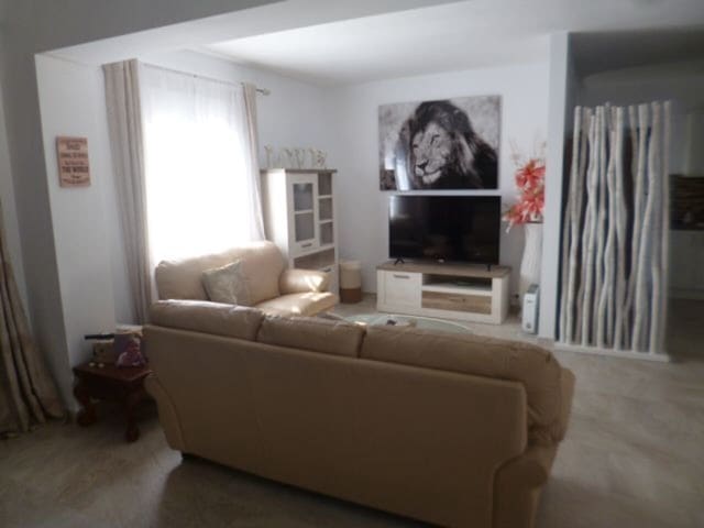 5 soveværelse Villa til salg i Villamartin, Orihuela - € 449.000 (Ref: 9721074)