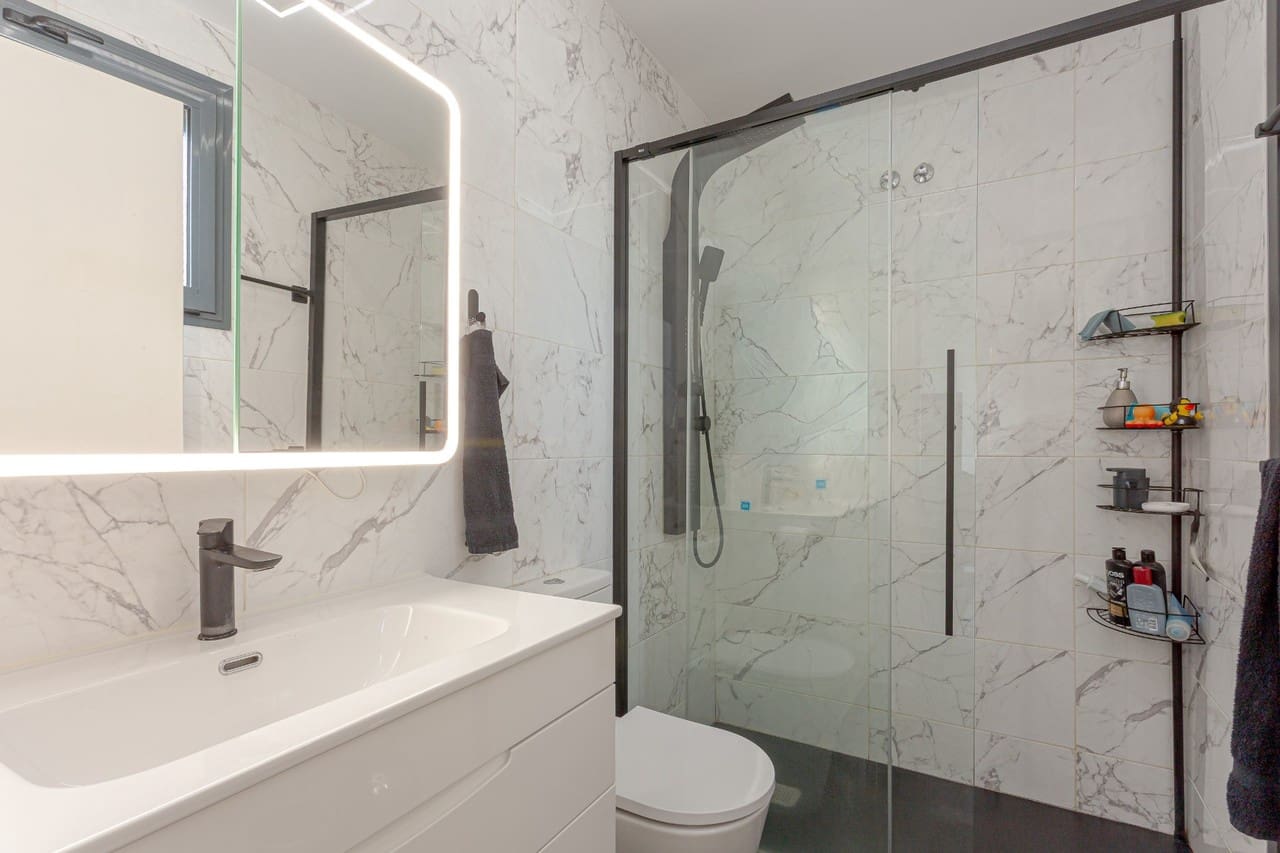 Chalet de 2 habitaciones en Orihuela Costa en venta - 329.000 € (Ref: 9721075)