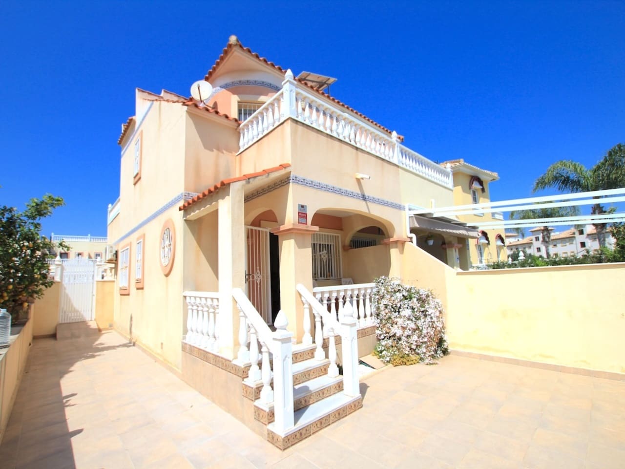 3 soveværelse Villa til salg i La Zenia - € 239.000 (Ref: 9721078)
