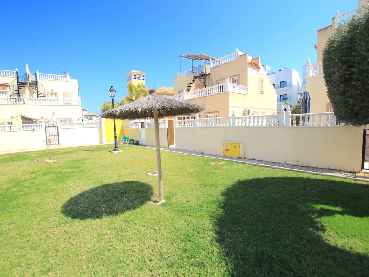 3 soveværelse Villa til salg i La Zenia - € 239.000 (Ref: 9721078)