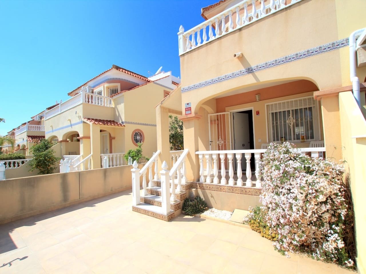 3 soveværelse Villa til salg i La Zenia - € 239.000 (Ref: 9721078)