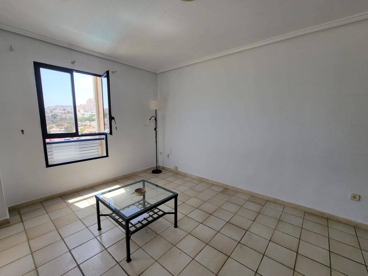 2 bedroom Penthouse for sale in Torrevieja with pool - € 349,000 (Ref: 9726318)