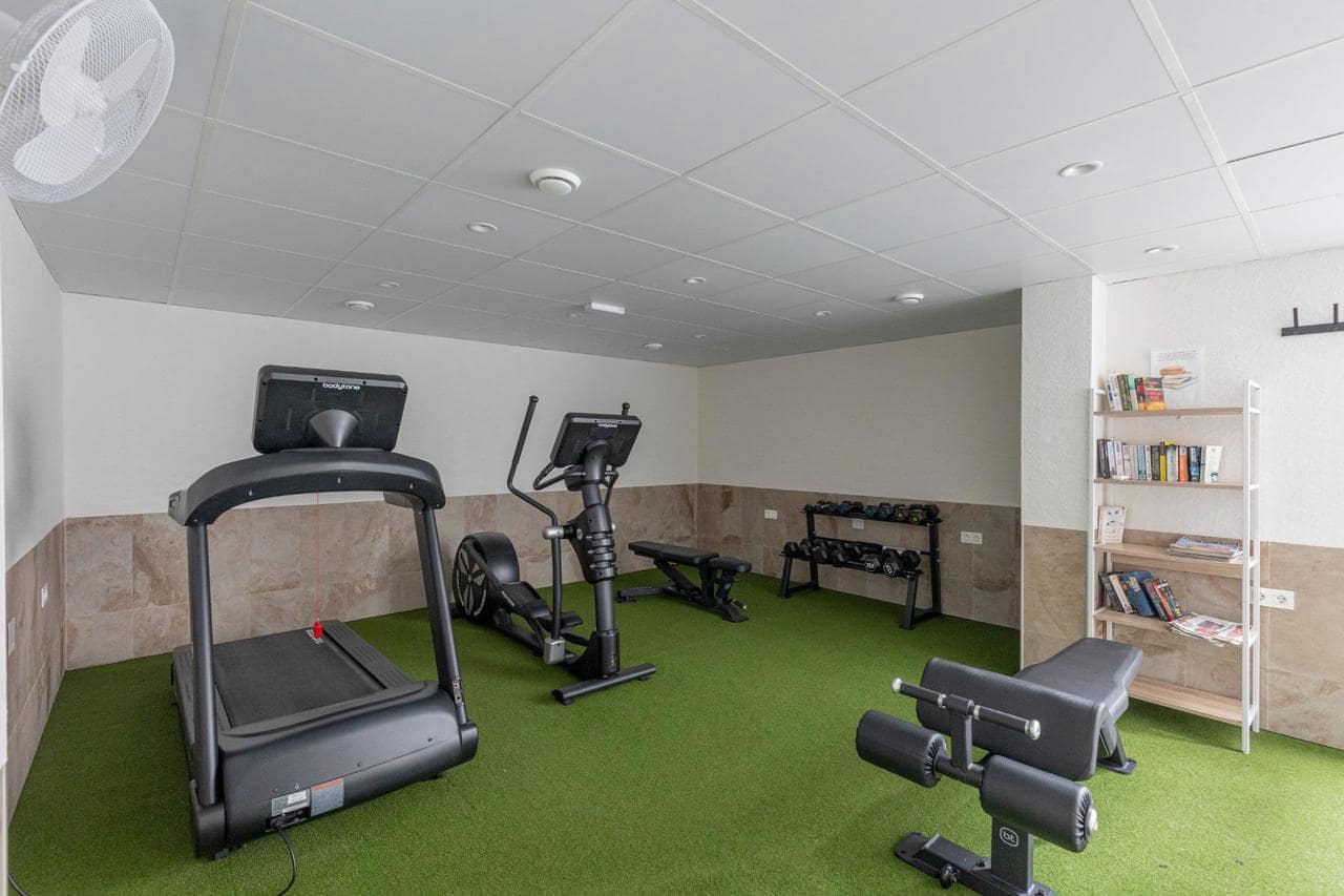 2 bedroom Apartment for sale in Guardamar del Segura with pool - € 255,000 (Ref: 9726319)