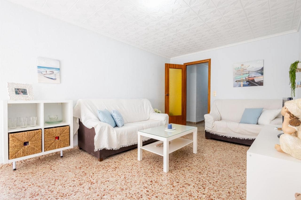 3 quarto Apartamento para venda em Torrevieja - 166 000 € (Ref: 9726323)