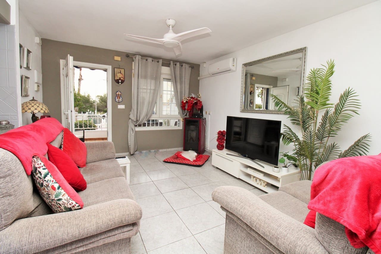 4 slaapkamer Huis te koop in Villamartin met zwembad - € 295.000 (Ref: 9726327)