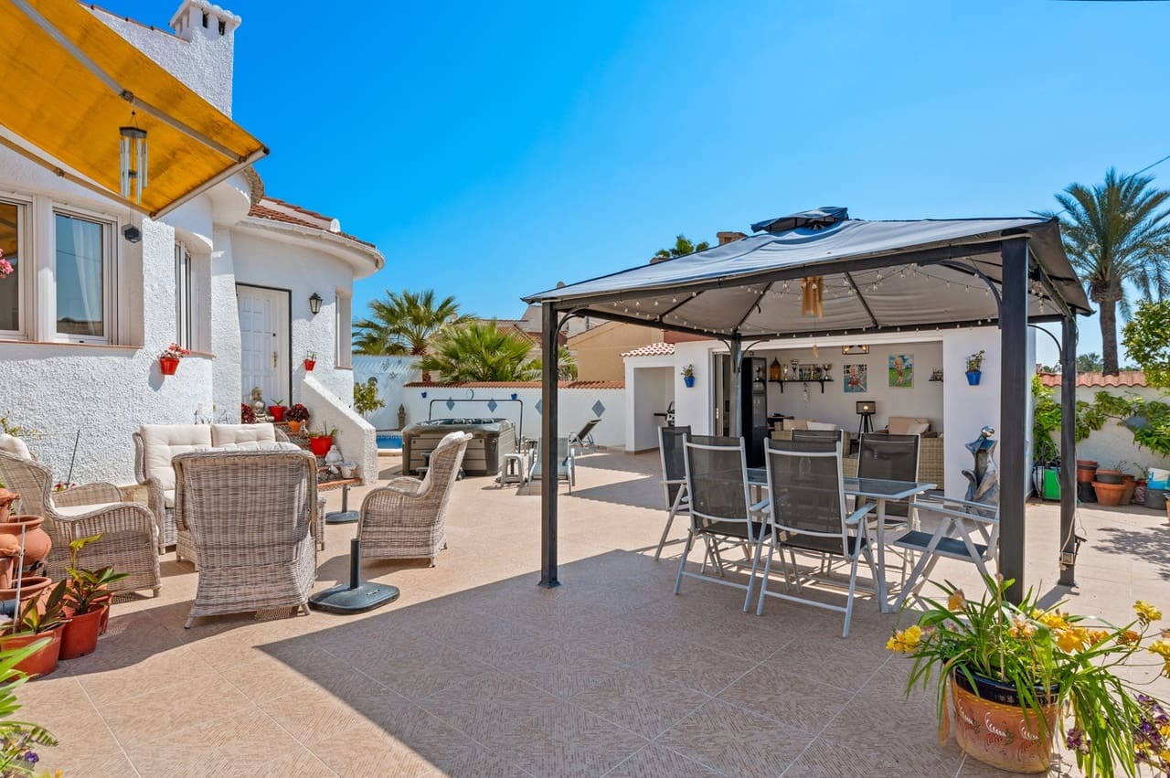 3 chambre Villa/Maison à vendre à Ciudad Quesada avec piscine - 495 000 € (Ref: 9726328)