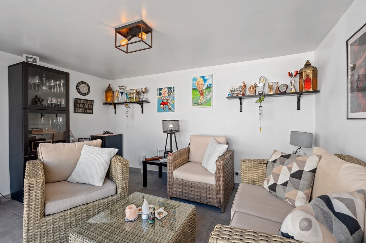 3 bedroom Villa for sale in Ciudad Quesada with pool garage - € 495,000 (Ref: 9726328)