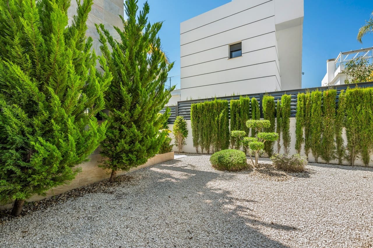 3 soveværelse Villa til salg i Ciudad Quesada med swimmingpool - € 499.000 (Ref: 9728544)