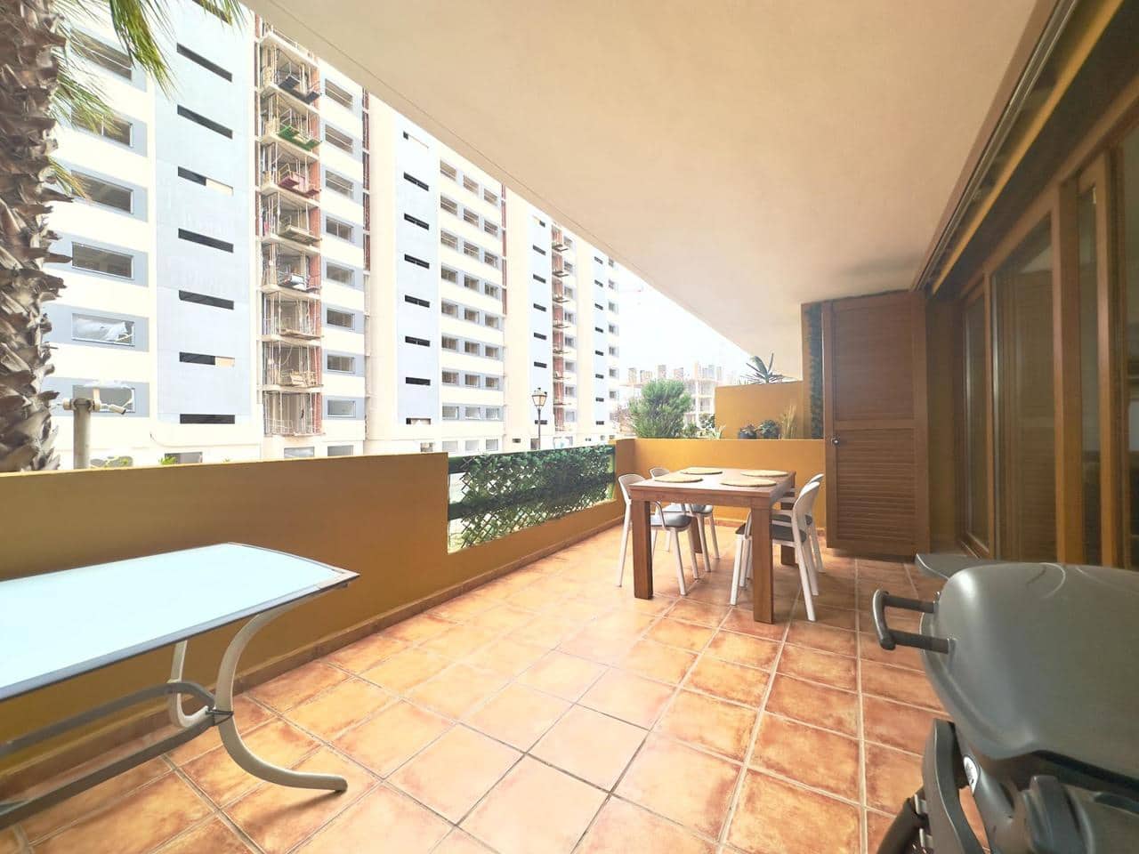 2 Zimmer Apartment zu verkaufen in Torrevieja mit Pool - 330.000 € (Ref: 9728559)
