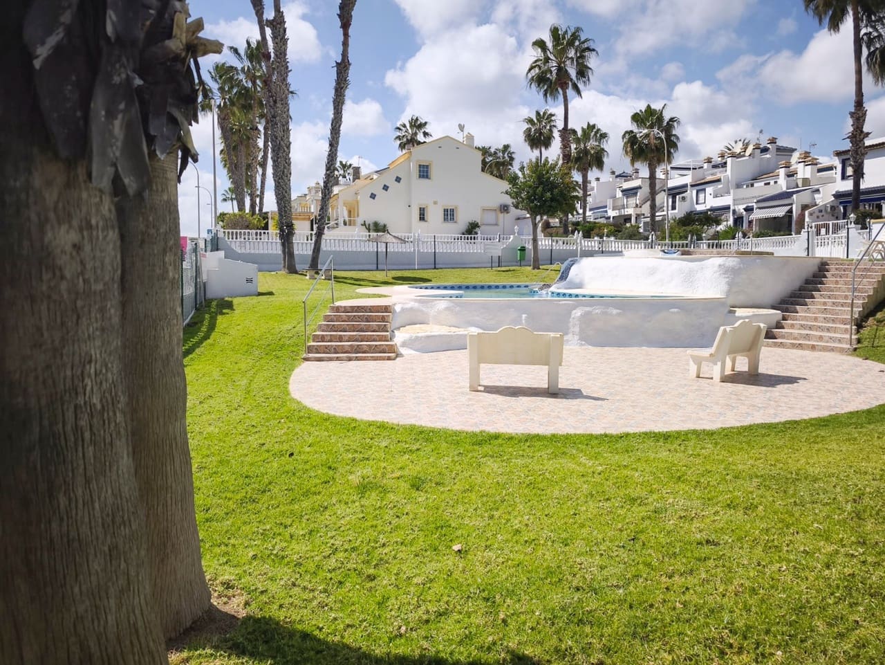 Casa de 2 habitaciones en Villamartin en venta con piscina - 229.000 € (Ref: 9731746)